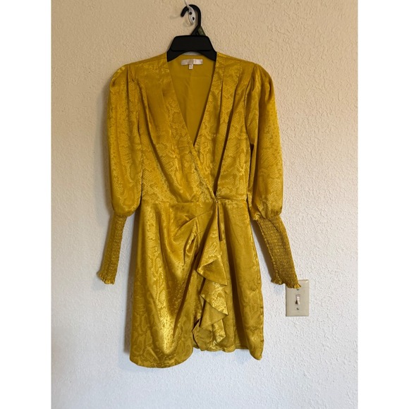 Wayf Dresses & Skirts - WAYF Womens Snakeskin Jacquard Mini Dress Mustard Yellow Puff Sleeve XS Glam